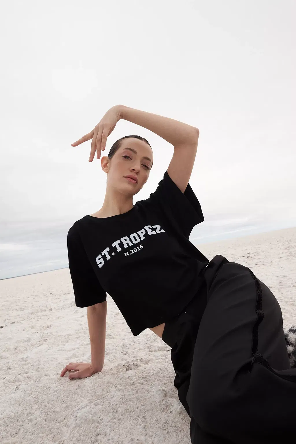 Remera ST. TROPEZ Negra